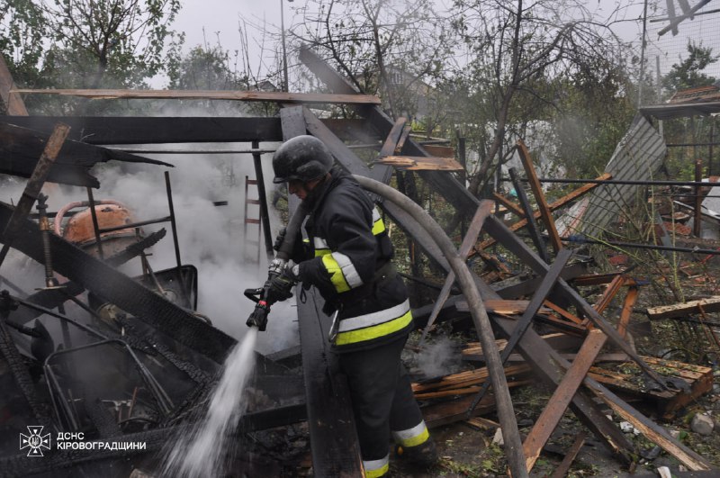 1 žmogus žuvo, dar vienas buvo sužeistas dėl bepiločio lėktuvo smūgių Kropivnickyje