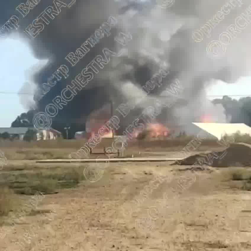 La base militare di Molkino, sede dell'ex PMC Wagner, è in fiamme nel territorio di Krasnodar in Russia