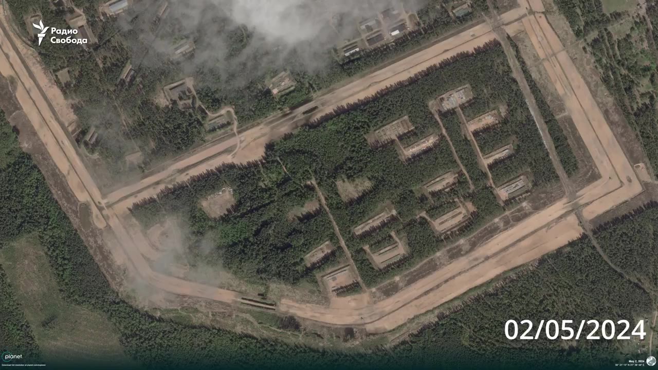 Nouvelles images satellite @planet HR du 23e Arsenal de la Direction principale des missiles et de l'artillerie du ministère de la Défense russe dans le village d'Oktyabrsky, région de Tver, prises aujourd'hui, le 22 septembre, à 9h51 heure locale, permettant d'accéder aux dégâts infligés par les drones ukrainiens le 21 septembre