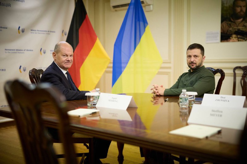 Le chancelier allemand Olaf Scholz a rencontré le président ukrainien Zelensky