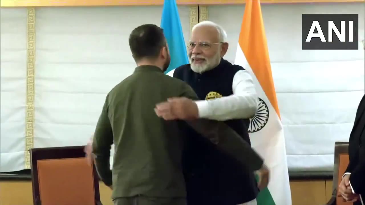 Premijer Indije Narendra Modi održao je bilateralni sastanak s ukrajinskim predsjednikom Volodymyrom Zelenskyyjem u New Yorku, SAD (Izvor: ANI/DD News)