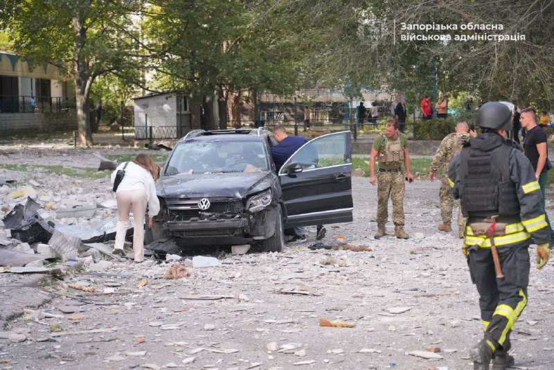 Balafirên Rûsî herî kêm 7 êrîşên esmanî li ser deverên niştecihbûyî yên Zaporizhzhia pêk anîn, heta niha agahî di derbarê 1 kuştî, 5 birîndar