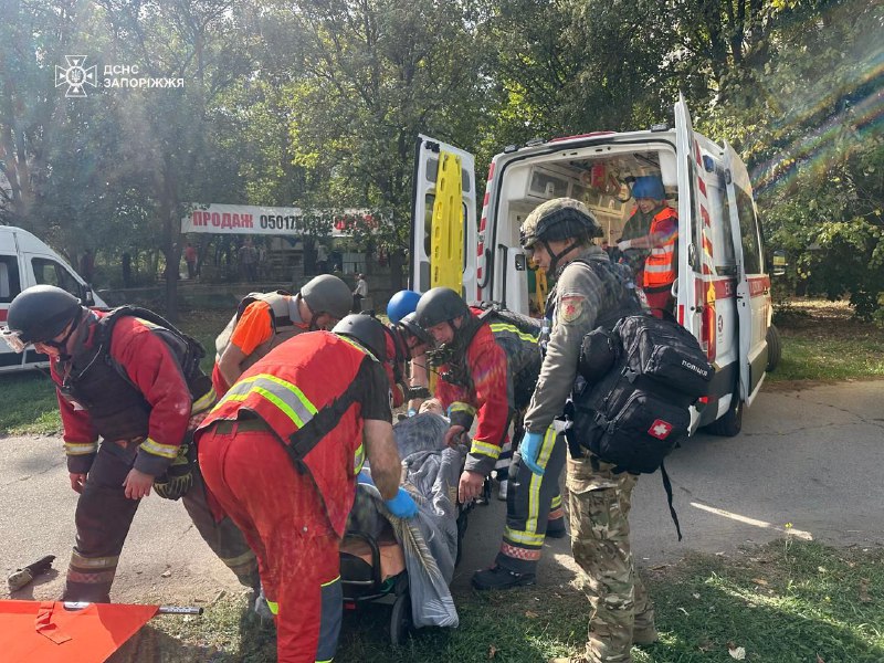 18 feriti e 1 morto a seguito degli attacchi aerei russi a Zaporizhia questa mattina