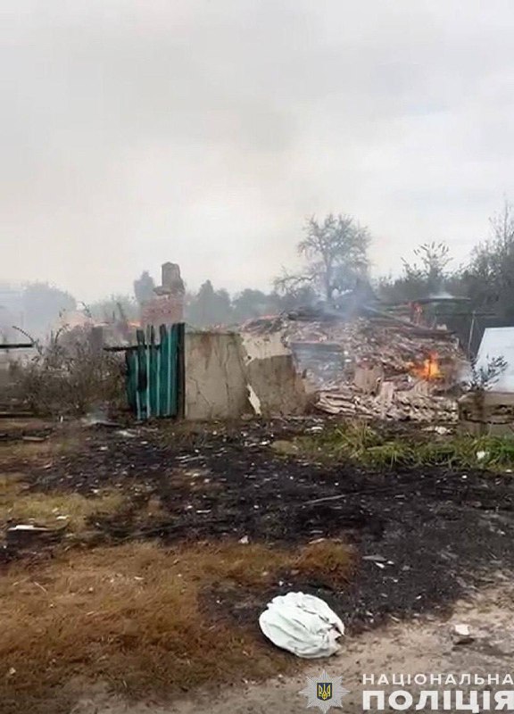 Trois personnes ont été tuées, dont un enfant, suite à une attaque de drone contre un camion-citerne à gaz domestique dans le district de Koriukivka, dans la région de Tchernihiv