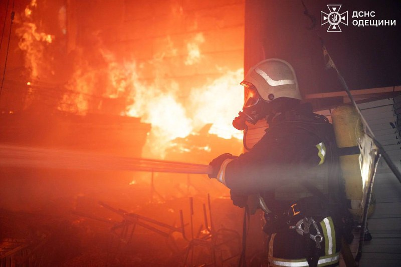 Une personne blessée et d'importants dégâts matériels suite à une attaque de drone à Odessa cette nuit