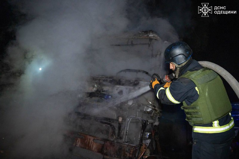 Jedna osoba ranna, duże straty materialne w wyniku nocnego ataku drona w Odessie