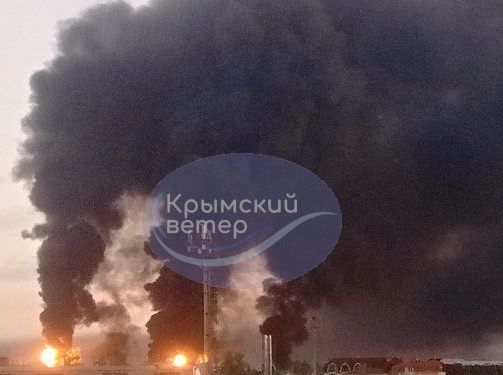 Several reservoirs are on fire at oil depot in Feodosiya