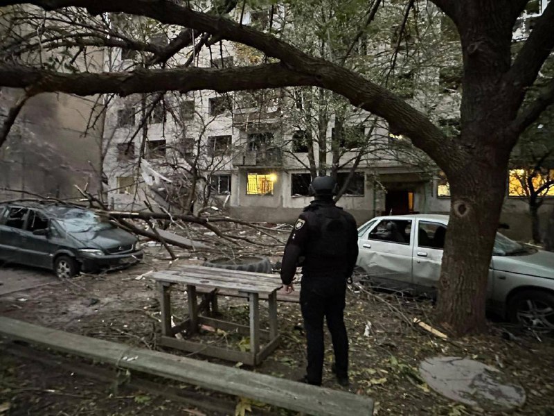 1 pessoa morta e 6 feridas em consequência de ataques aéreos russos com 3 bombas planadoras em Kostiantynivka, na região de Donetsk