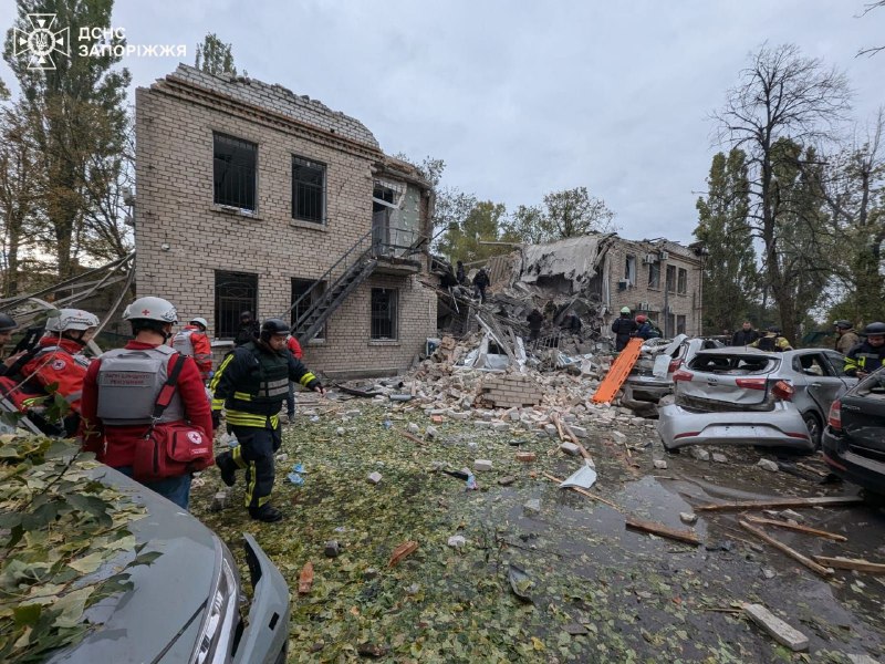 Bei einem russischen Raketenangriff auf einen Kindergarten in Saporischschja wurden heute Morgen 4 Personen verletzt