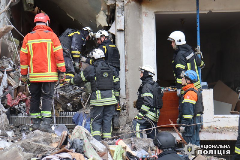 Death toll of Russian airstrike in Kharkiv increased to 3 dead as 2 more bodies were pulled out from the rubble 