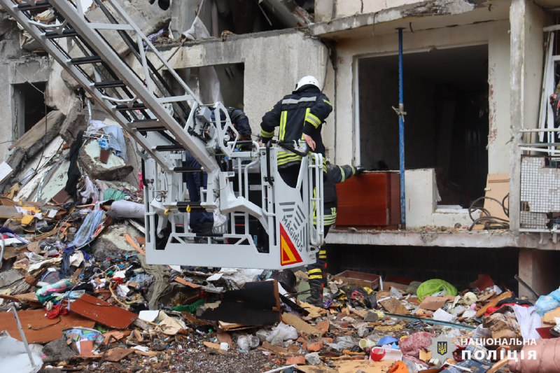 Death toll of Russian airstrike in Kharkiv increased to 3 dead as 2 more bodies were pulled out from the rubble 