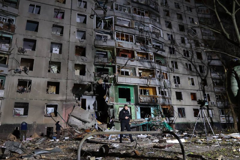 25 people wounded as result of Russian airstrike at 03:30 at residential house at Saltivka district in Kharkiv