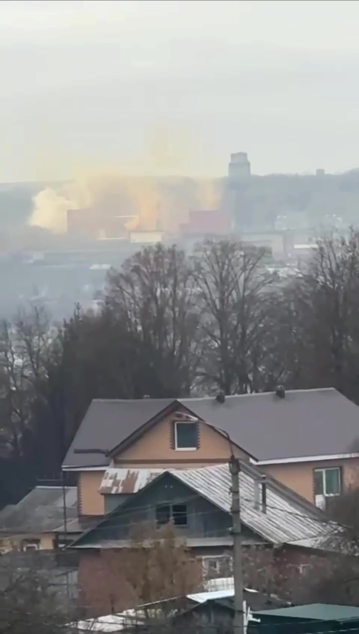 Secondary explosions reported at the chemical plant in Aleksin of Tula region. Cloud of orange smoke is rising over plant