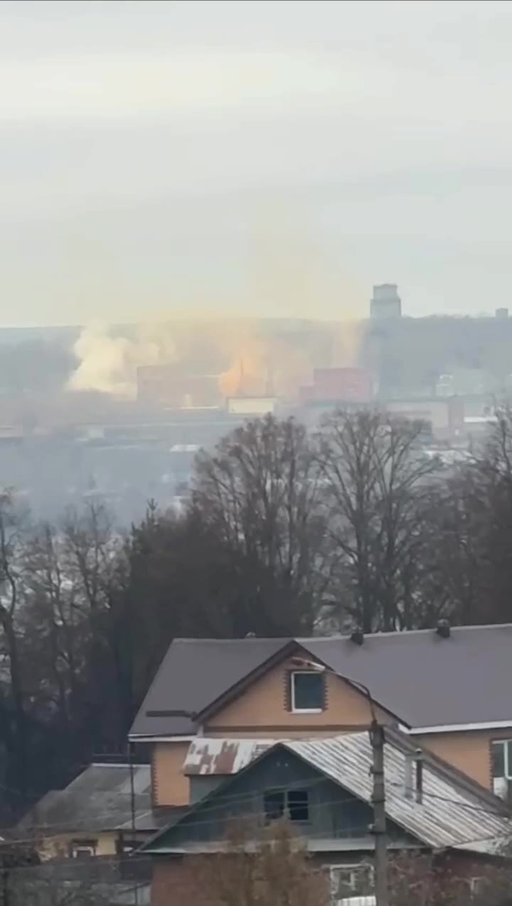 Secondary explosions reported at the chemical plant in Aleksin of Tula region. Cloud of orange smoke is rising over plant