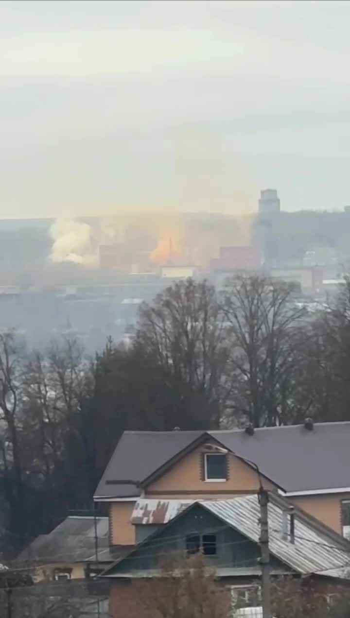 Secondary explosions reported at the chemical plant in Aleksin of Tula region. Cloud of orange smoke is rising over plant