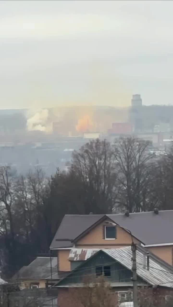 Secondary explosions reported at the chemical plant in Aleksin of Tula region. Cloud of orange smoke is rising over plant