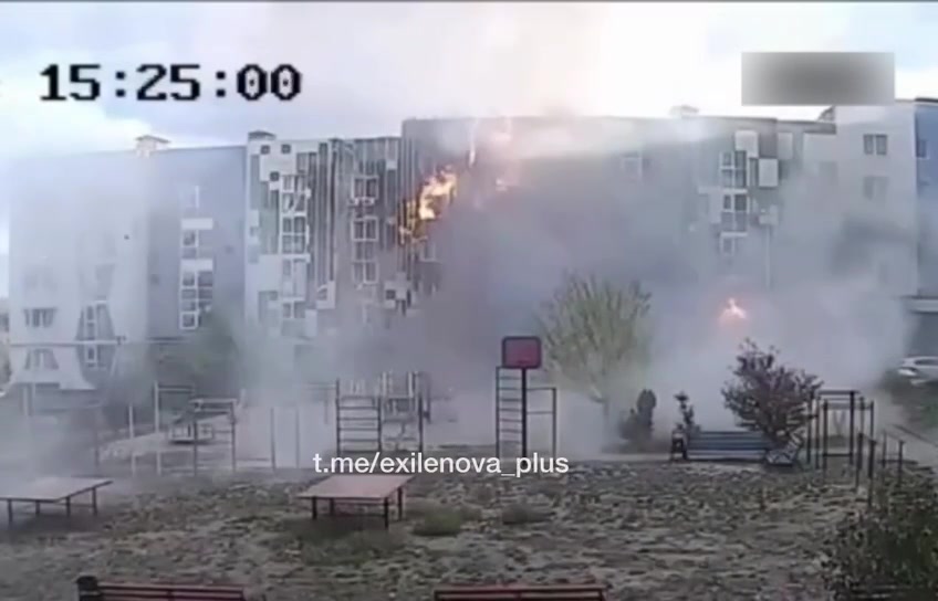 Newly published video showing Shahed-type drone hit a residential house in Belgorod on 5th November