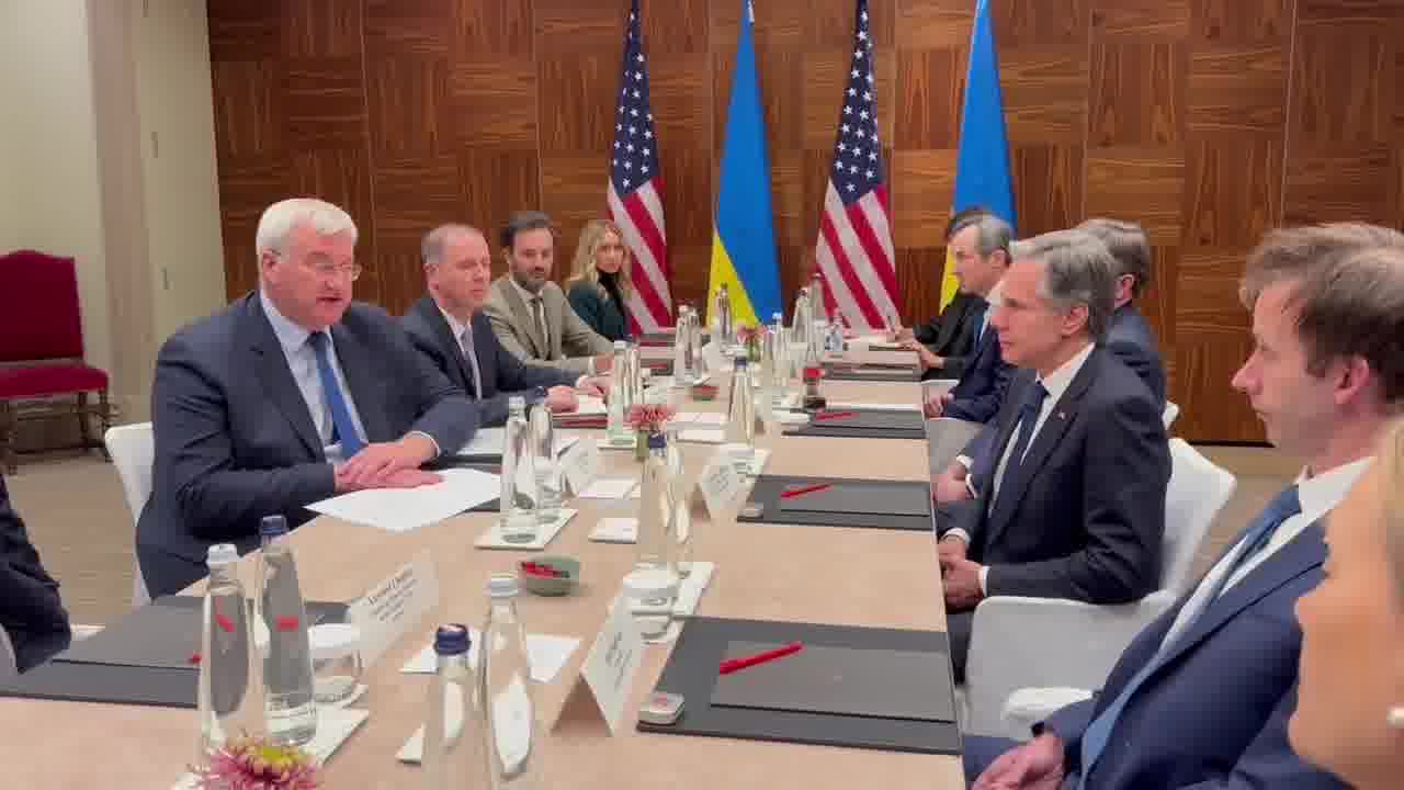 Blinken meets with Ukrainian Foreign Minister, says “everyone is focused on making sure that Ukraine has what it needs to continue to deal with the ongoing Russian aggression and to put itself in the strongest possible position this year and into next year…”