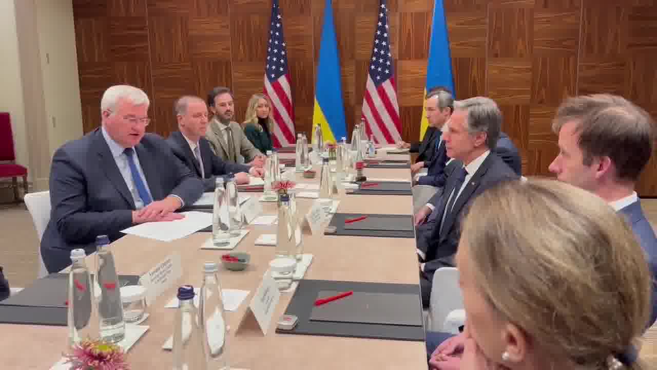 Blinken meets with Ukrainian Foreign Minister, says “everyone is focused on making sure that Ukraine has what it needs to continue to deal with the ongoing Russian aggression and to put itself in the strongest possible position this year and into next year…”