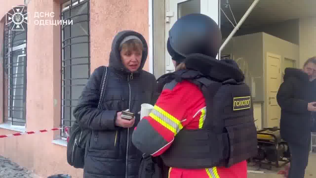 Diez personas heridas en un ataque con misiles rusos en Odesa