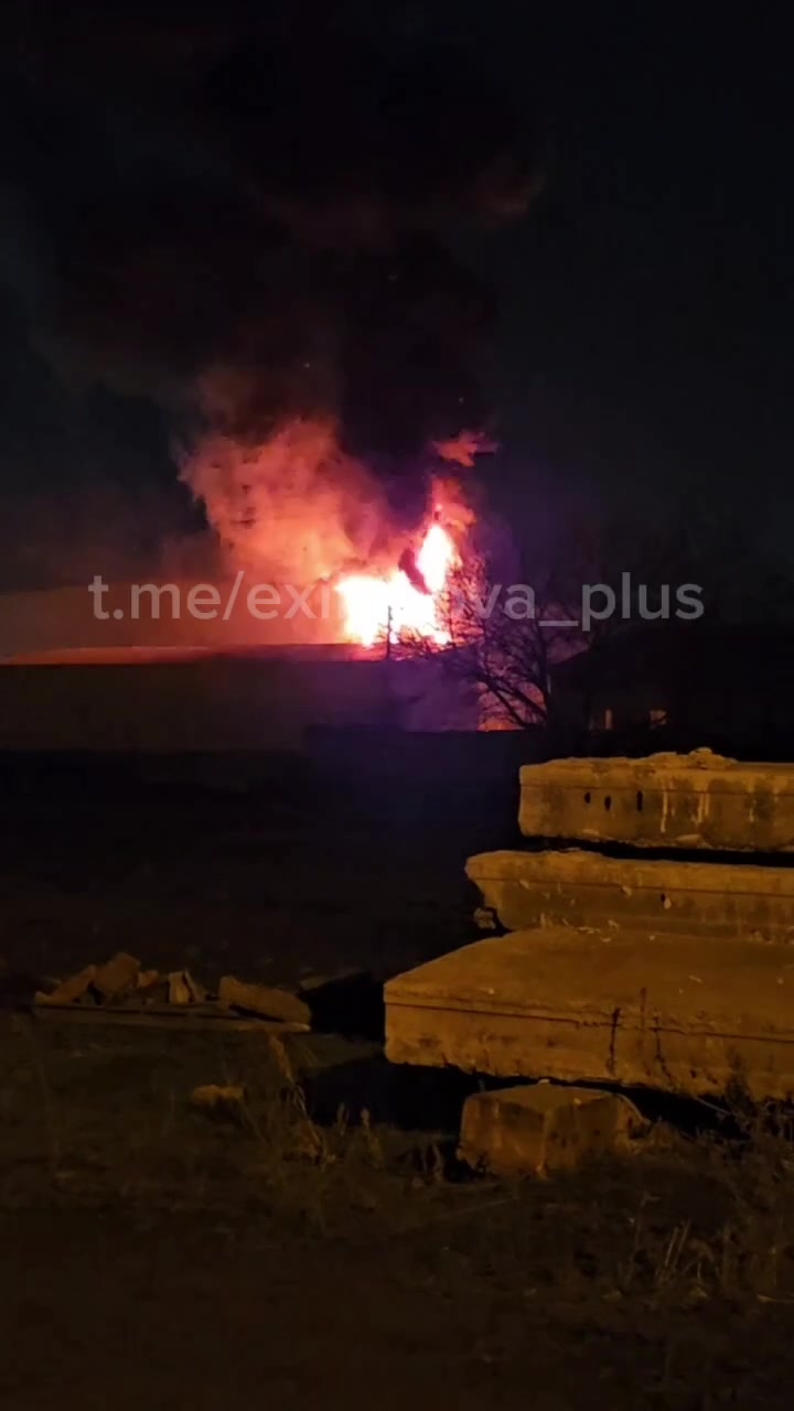 Plastfaktor plant in Krym of Rostov region is reportedly on fire 