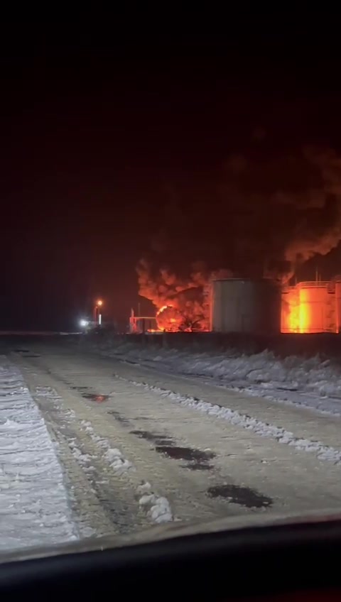 Fire at the Albashneft oil depot in Krasnodar Krai