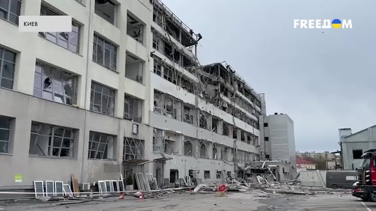 Russian strikes on Kyiv damaged the office of the FREEDOM TV channel. This night, Russian troops attacked with ballistic missiles the Ukrainian foreign broadcasting channels FREEDOM and Dim, the international editorial office - UATV English, The Gaze, UATV Español, UATVArabic, UATV Português, and the digital editorial office, the channel's press service reported.