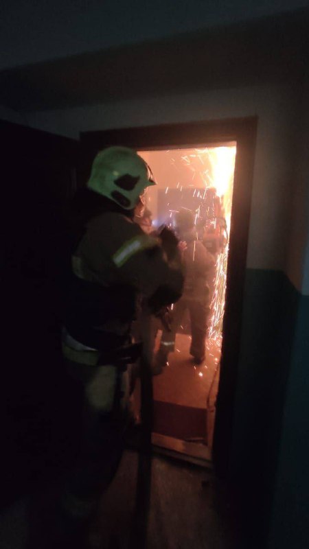 Russian army targeted a residential house in Nikopol with FPV drone, causing fire