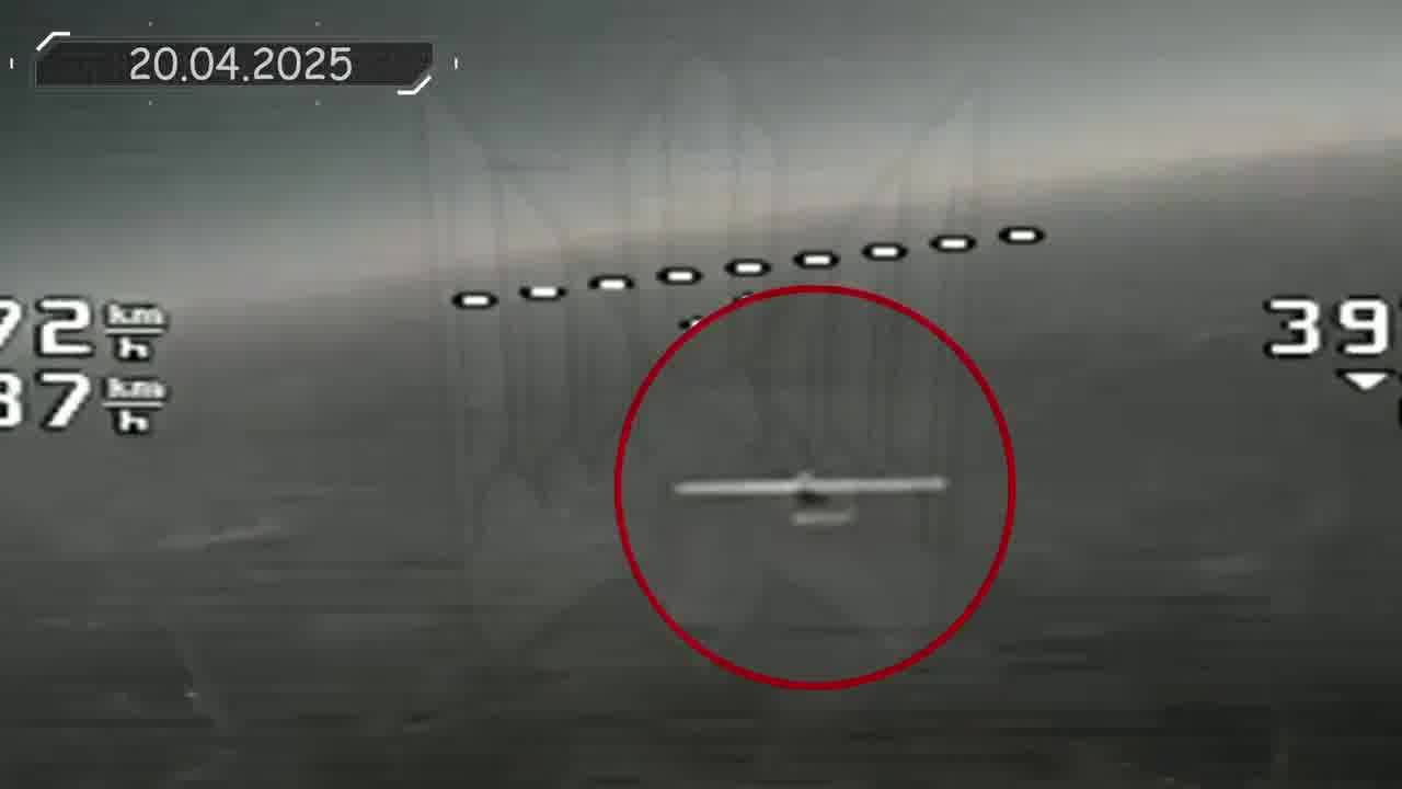 Today, for the first time, at the altitude of 4km, Russian Forpost strike and reconnaissance drone was targeted by drone interceptor. The work of the Birds of Magyar unit