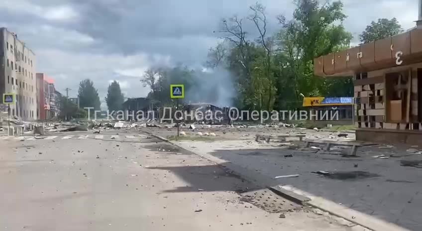 Destruction in Pokrovsk as result of bombardment today