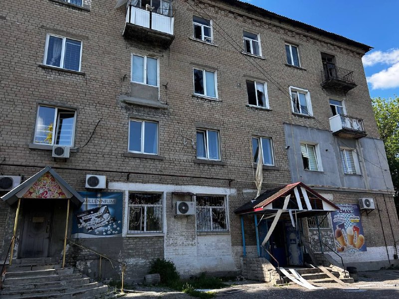Bombardment reported in Rodynske of Donetsk region earlier today. Extensive damage to residential houses 