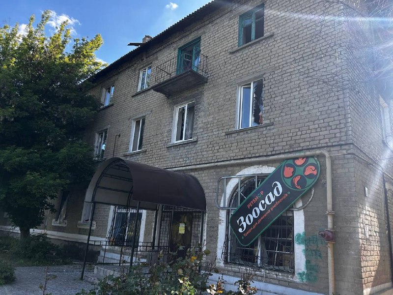 Bombardment reported in Rodynske of Donetsk region earlier today. Extensive damage to residential houses 