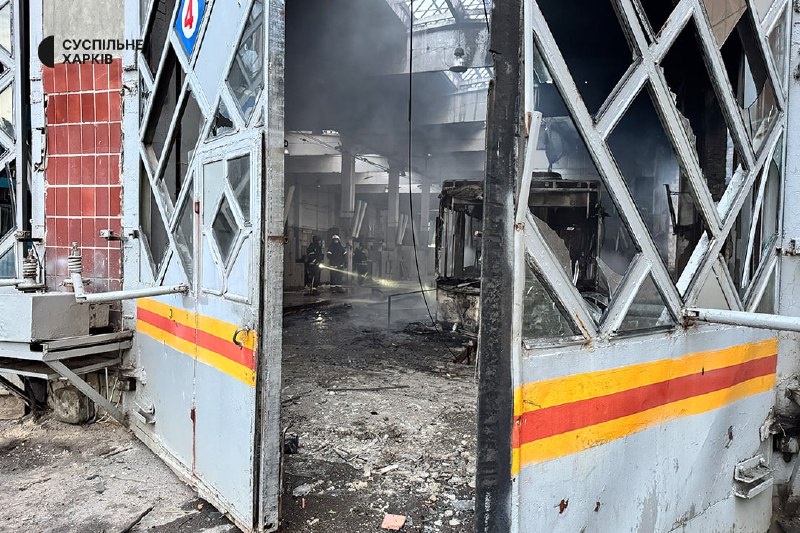 Charkivo Slobidsko rajone per dronų atakas sužeisti 2 žmonės, apgadinta troleibusų stotis