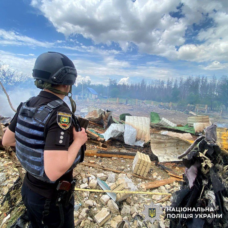 Једна особа погинула, 7 рањено услед руског гранатирања, ваздушних напада и напада дроновима у Доњецкој области јуче