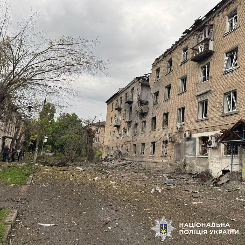 Једна особа погинула, 7 рањено услед руског гранатирања, ваздушних напада и напада дроновима у Доњецкој области јуче