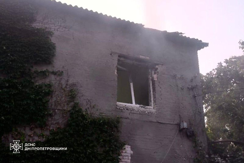 3 people wounded as result of shelling at rescuers station in Nikopol