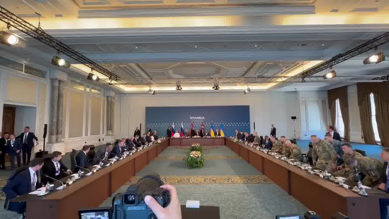 A meeting of delegations of Ukraine and Russia has begun in Istanbul in the presence of the Turkish side, - the Ukrainian Foreign Ministry reported