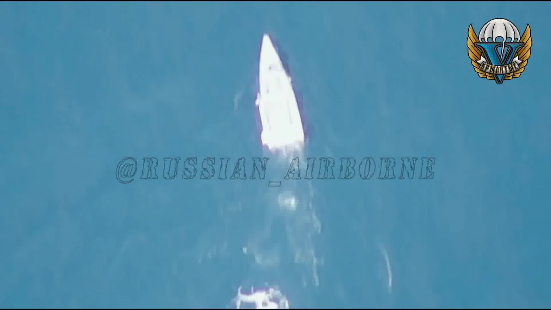 Potrivit presei ruse, unul dintre avioanele de curse americane ucrainene a fost lovit de o dronă Lancet în timpul tentativei de încălcare a teritoriului de lângă Podul Crimeea.