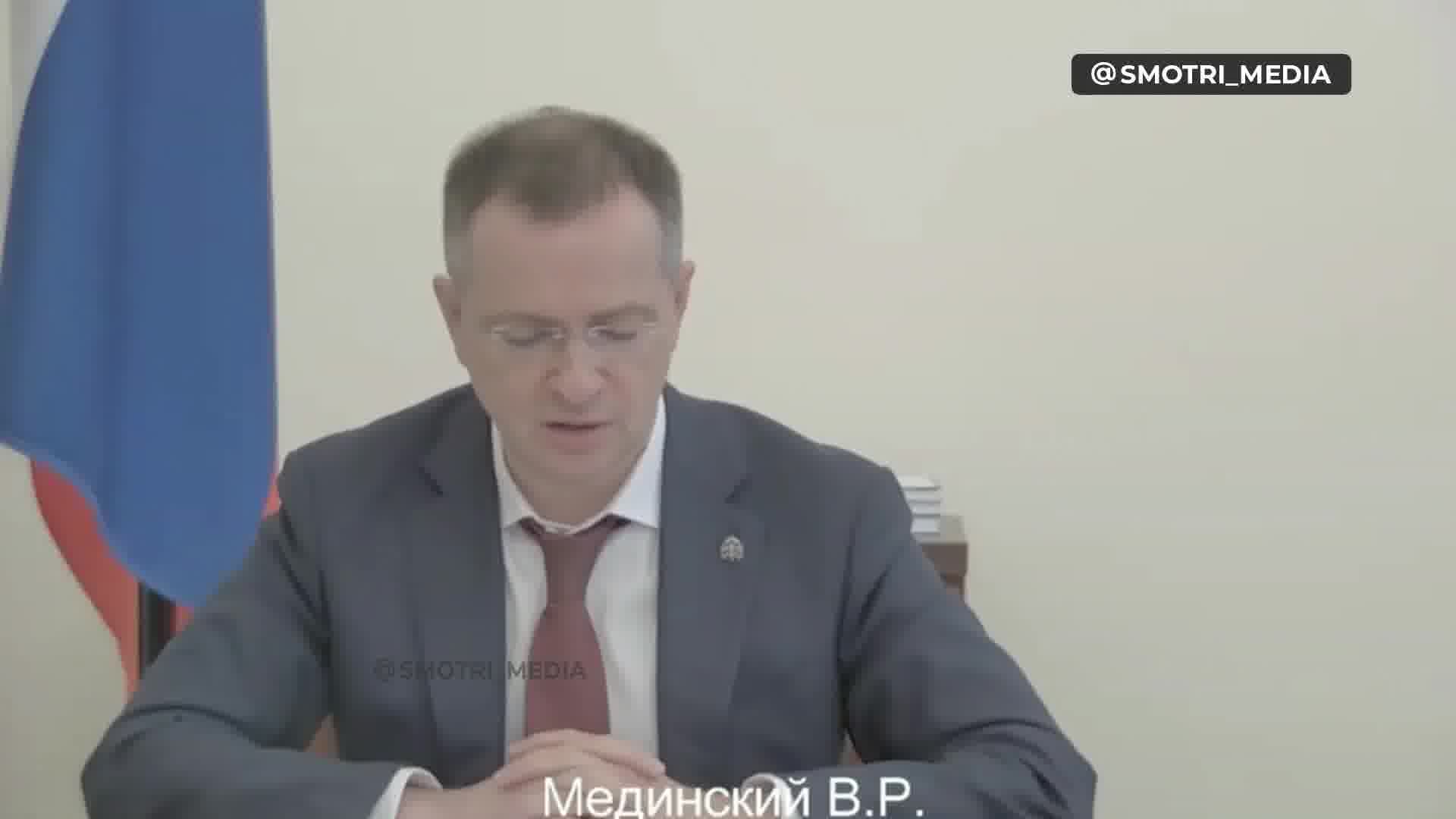 Բանակցությունների ընթացքում Ուկրաինան հաստատեց իր դիրքորոշումները, որոնք ամփոփվում են երկու կետի՝ հրադադար, ինչպես նաև պետությունների ղեկավարների հանդիպում,- Վլադիմիր Մեդինսկին զեկուցել է Պուտինին։