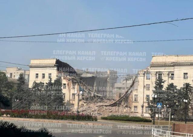 Russian aviation conducted 2nd strike at the Kherson regional administration