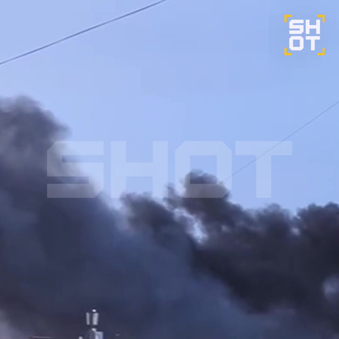 Several explosions have rocked Cheboksary, Chuvash Republic. Thick black smoke is visible over the city. Local residents said they saw at least two drones over the city
