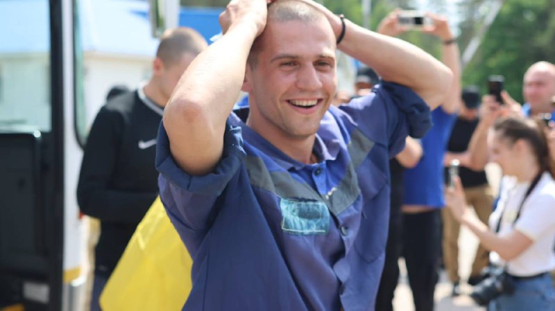 Первая партия украинских военнопленных в возрасте до 25 лет была освобождена в ходе обмена пленными, согласованного между Россией и Украиной в Стамбуле