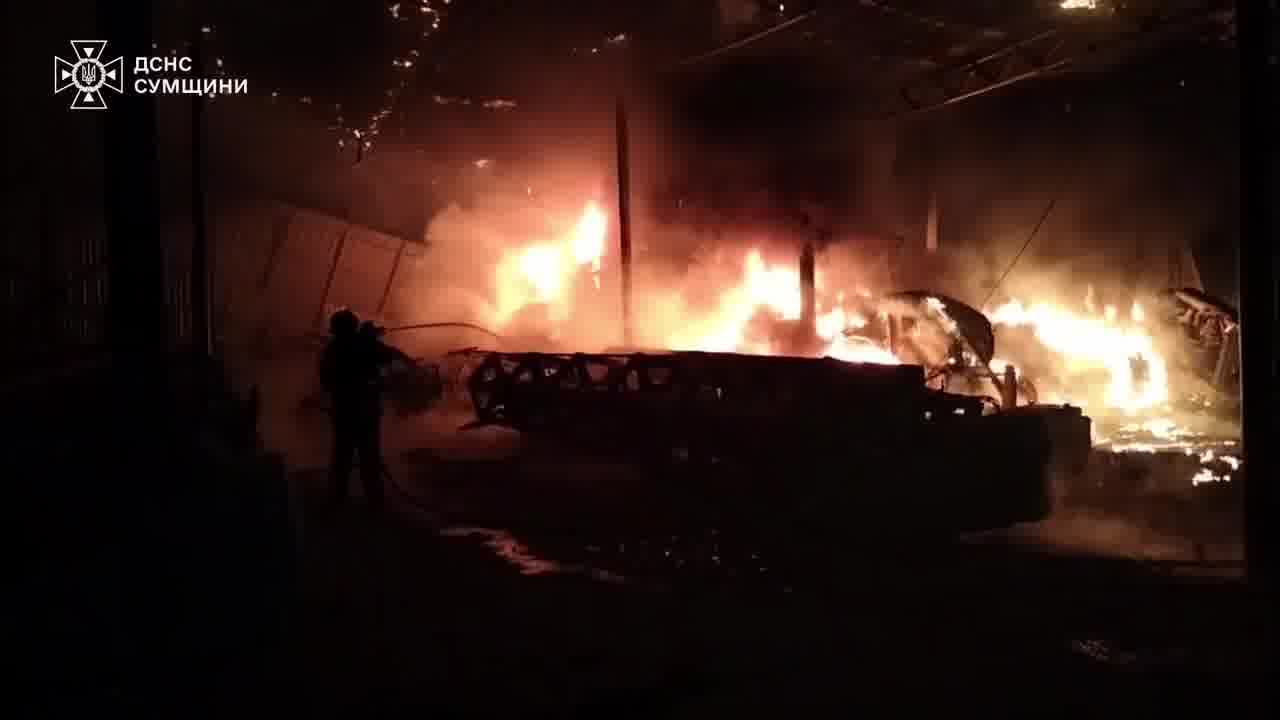 В Лебедине Сумской области беспилотник нанес удар по сельскохозяйственному предприятию