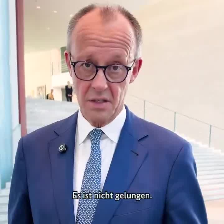 Statement by Chancellor Friedrich Merz: „You remember, 5 weeks ago I launched the initiative in Kyiv together with other European leaders, aiming to achieve a diplomatic success in reference to opening up peace talks with Russia. This has not been achieved. Russia is not willing to discuss the end of the war in Ukraine.“ „Therefore, we are doing now what have previously announced. There will be more sanctions. The (EU) Commission made yesterday proposals. Next week these might be already issued in Brussels, targeting Russian banks and the Russian energy sector.“ „The answer is clear: we support Ukraine militarily and we will take more measures against Russia.“