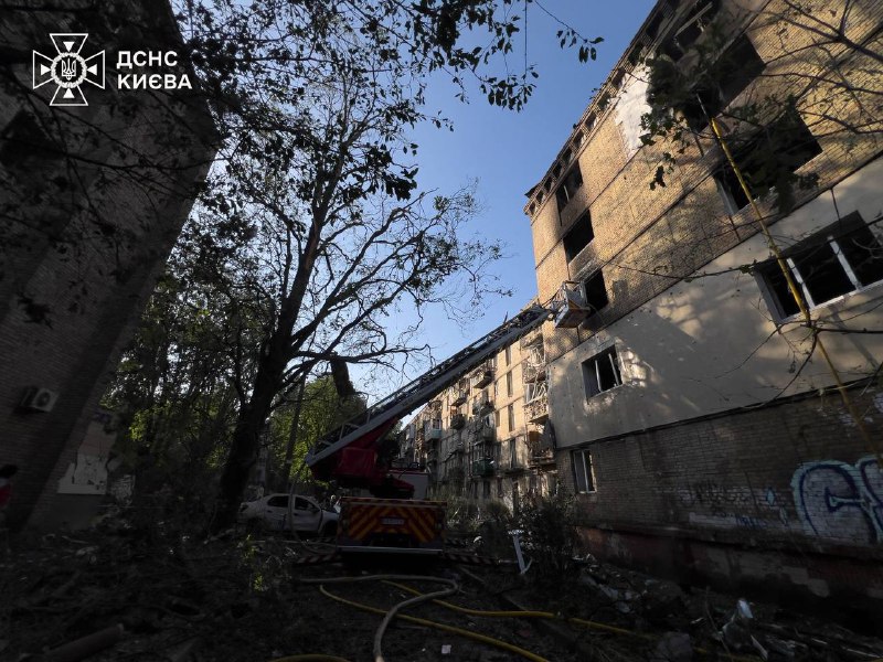 President Zelensky: More than 440 drones and 32 missiles. One of the most terrible strikes on Kyiv. Odesa, Zaporizhia, Chernihiv, Zhytomyr, Kirovohrad, Mykolaiv and Kyiv regions were also attacked during the night. in Kyiv 75 people are known to have been injured and 15 people killed