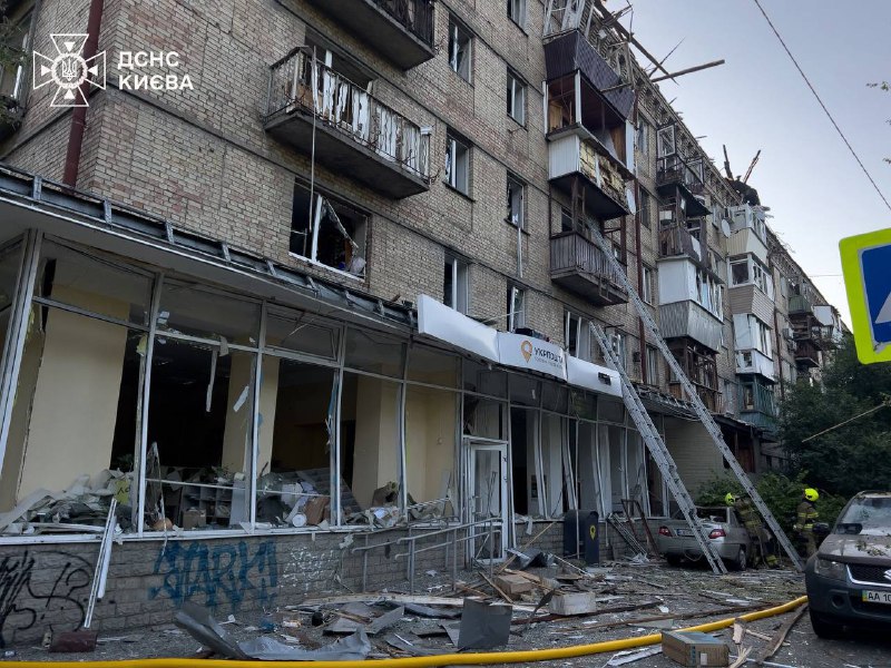 President Zelensky: More than 440 drones and 32 missiles. One of the most terrible strikes on Kyiv. Odesa, Zaporizhia, Chernihiv, Zhytomyr, Kirovohrad, Mykolaiv and Kyiv regions were also attacked during the night. in Kyiv 75 people are known to have been injured and 15 people killed