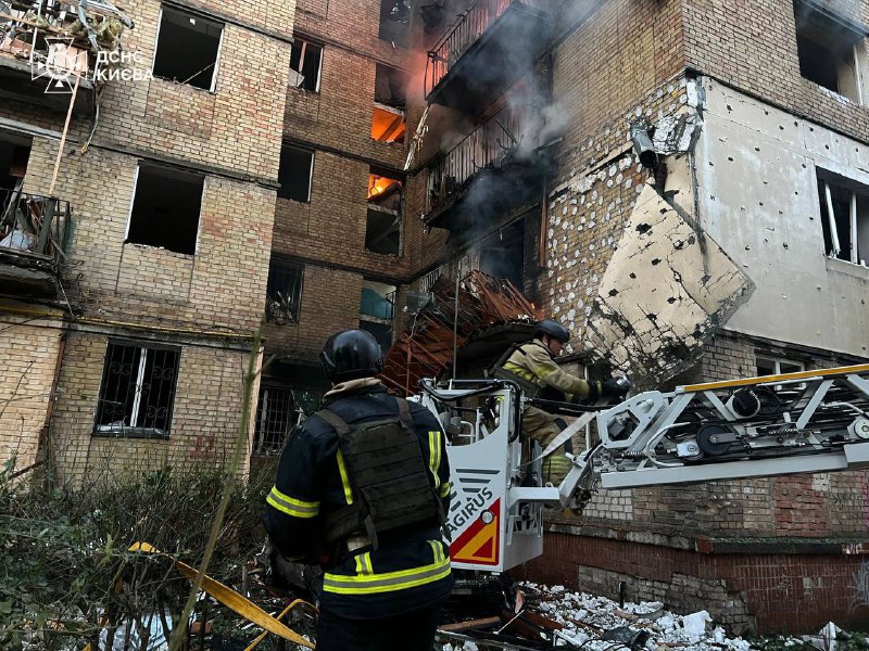 President Zelensky: More than 440 drones and 32 missiles. One of the most terrible strikes on Kyiv. Odesa, Zaporizhia, Chernihiv, Zhytomyr, Kirovohrad, Mykolaiv and Kyiv regions were also attacked during the night. in Kyiv 75 people are known to have been injured and 15 people killed