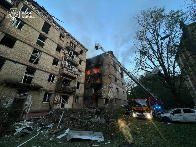 President Zelensky: More than 440 drones and 32 missiles. One of the most terrible strikes on Kyiv. Odesa, Zaporizhia, Chernihiv, Zhytomyr, Kirovohrad, Mykolaiv and Kyiv regions were also attacked during the night. in Kyiv 75 people are known to have been injured and 15 people killed