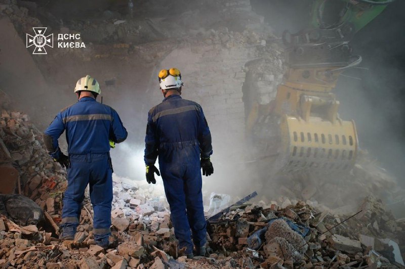 The death toll in Kyiv has risen to 16, with another 134 people injured. 11 people were killed after a high-rise building collapsed in the Solomyanskyi district. Search and rescue operation continues