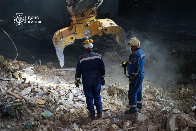 The death toll in Kyiv has risen to 16, with another 134 people injured. 11 people were killed after a high-rise building collapsed in the Solomyanskyi district. Search and rescue operation continues